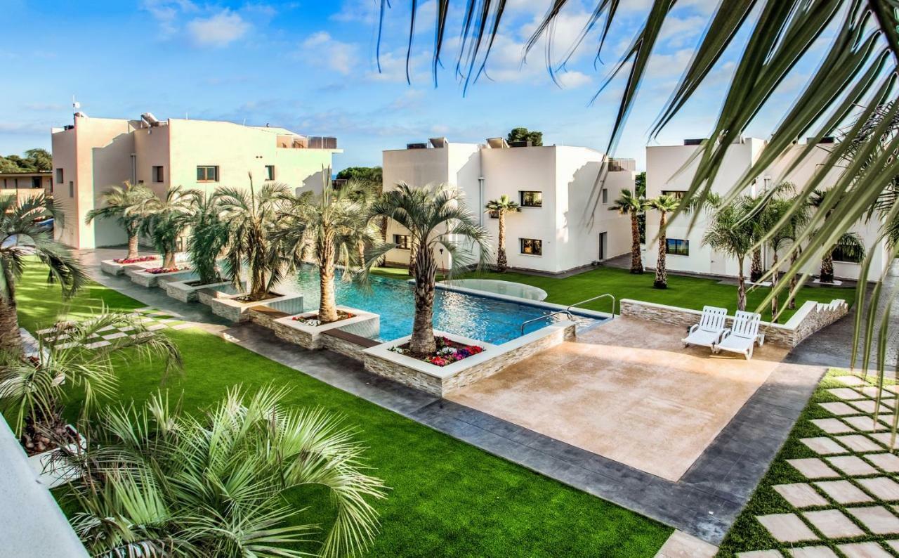 Calma - Holiday Villas ปลาตจาดาโร ภายนอก รูปภาพ